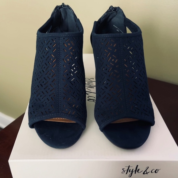 NEW Style & Co. Heels Size 5 - Picture 3 of 4